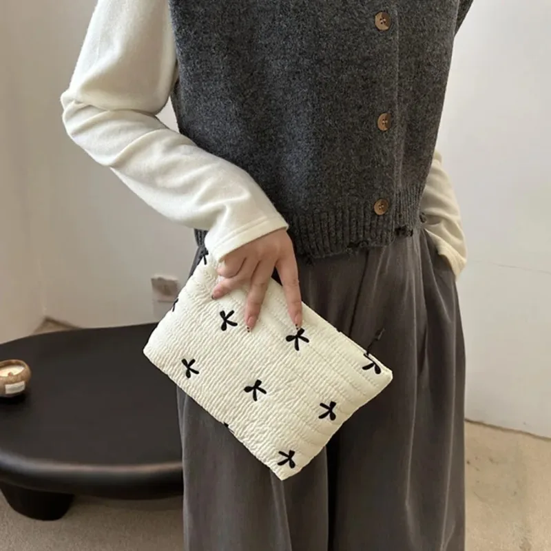 Niedliche Kosmetiktasche mit R – Embroidery Bag Bewertung und Preis